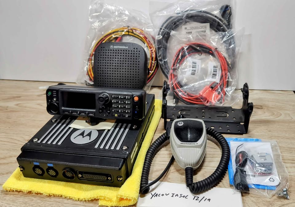 Motorola APX7500 VHF-7/800